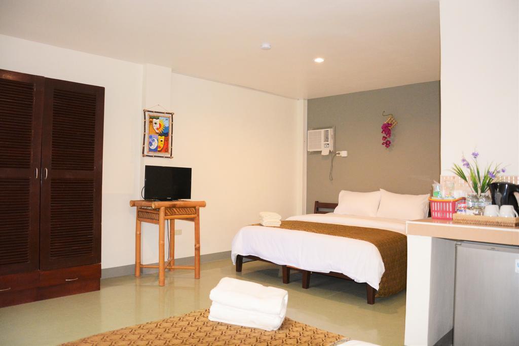 Alona Studios Apartment Hotel Panglao Exterior foto